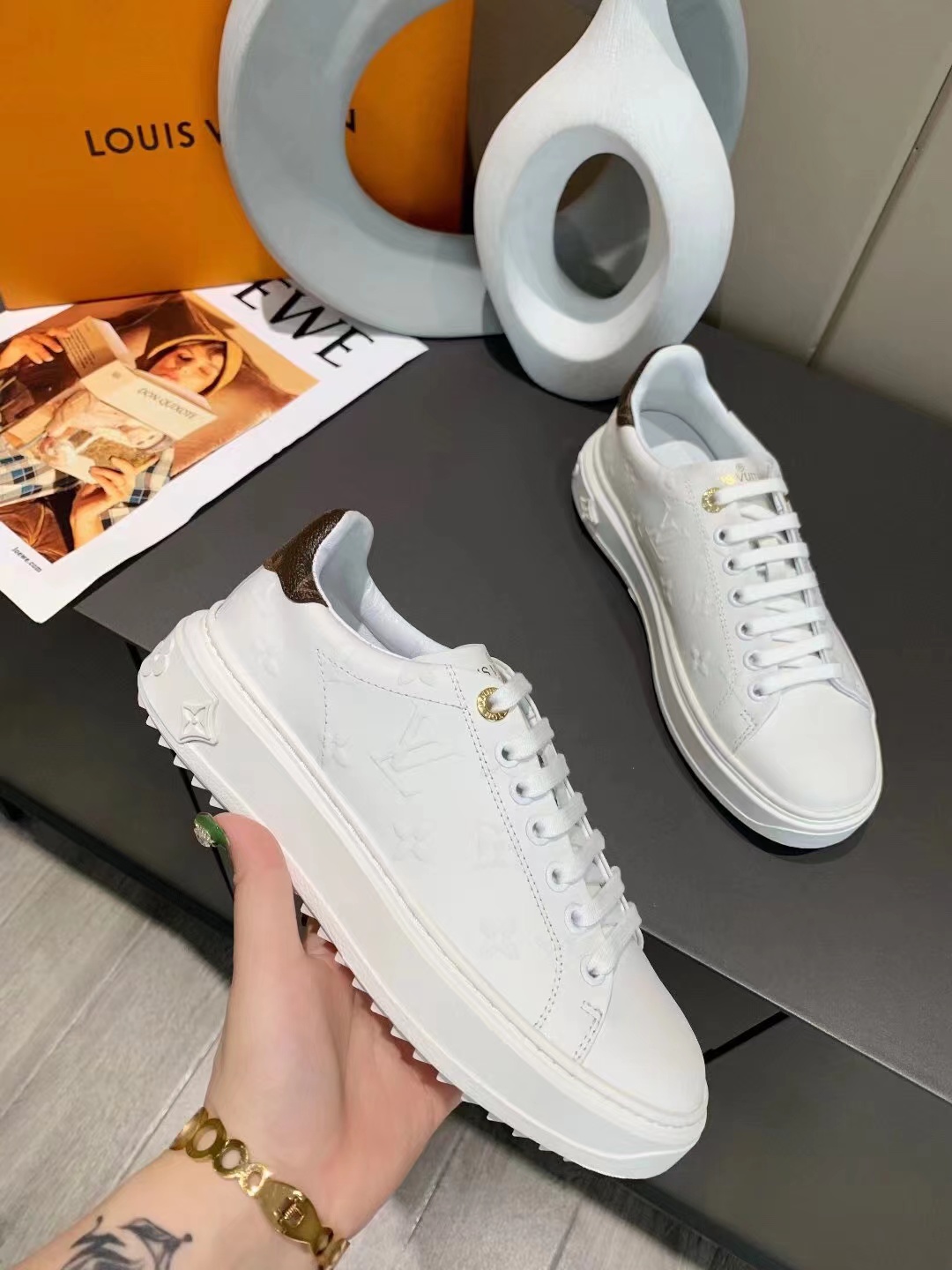 LV TIMEOUT Sneakers