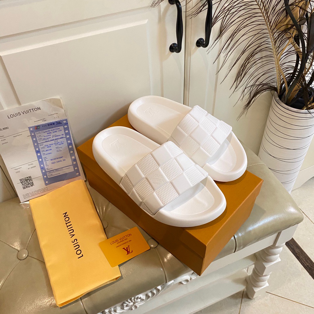 LV Plaid Slippers