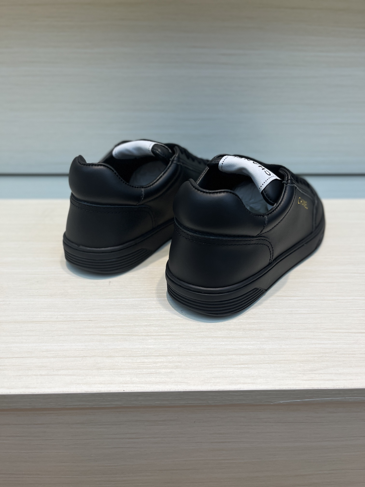 CHANEL Sneakers