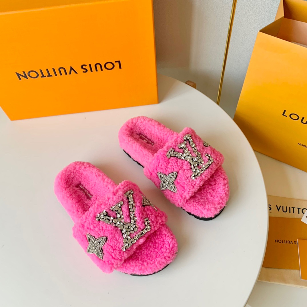 LV Diamond Wool Slippers