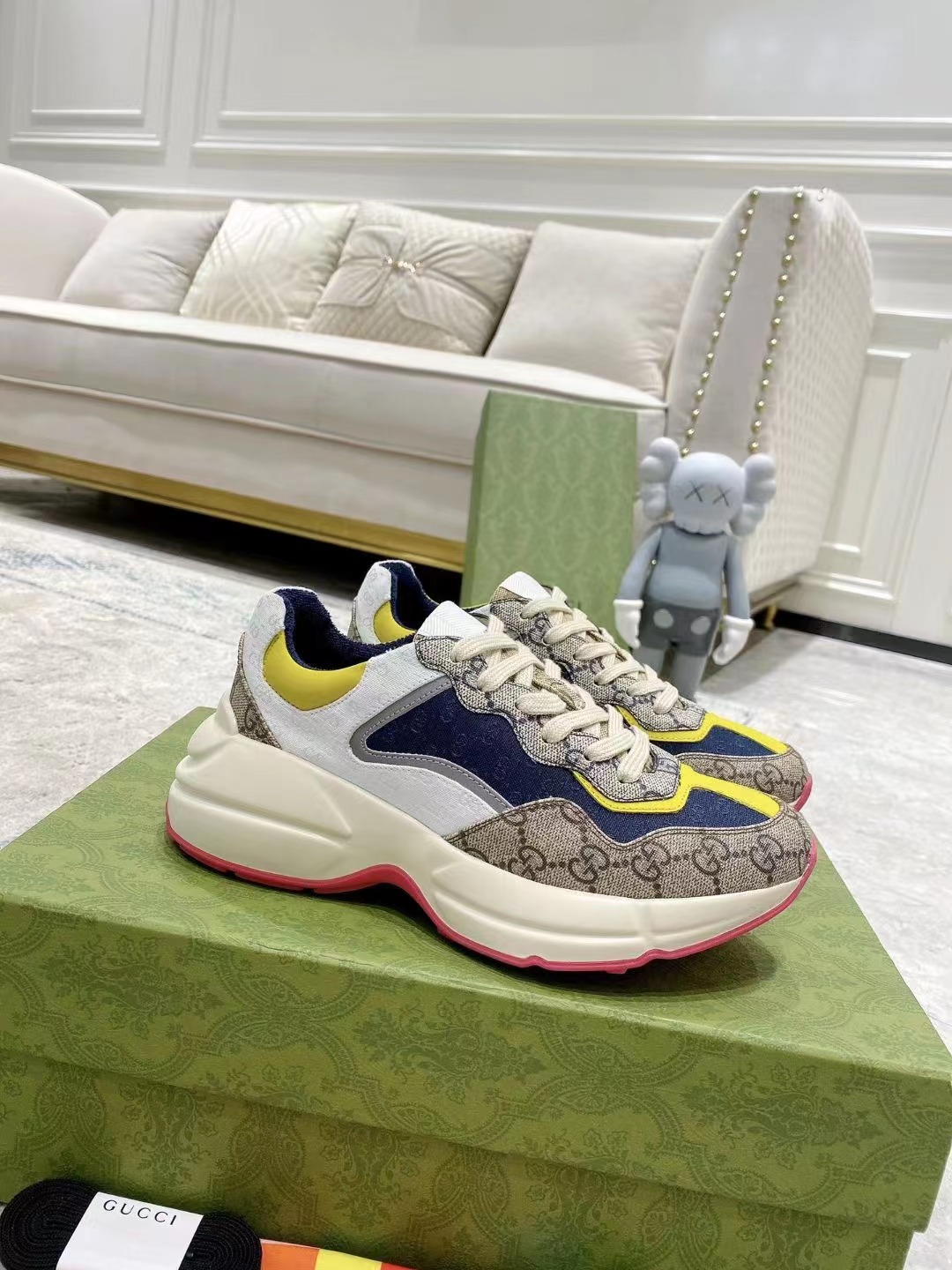 GUCCI Rhyton Sneakers