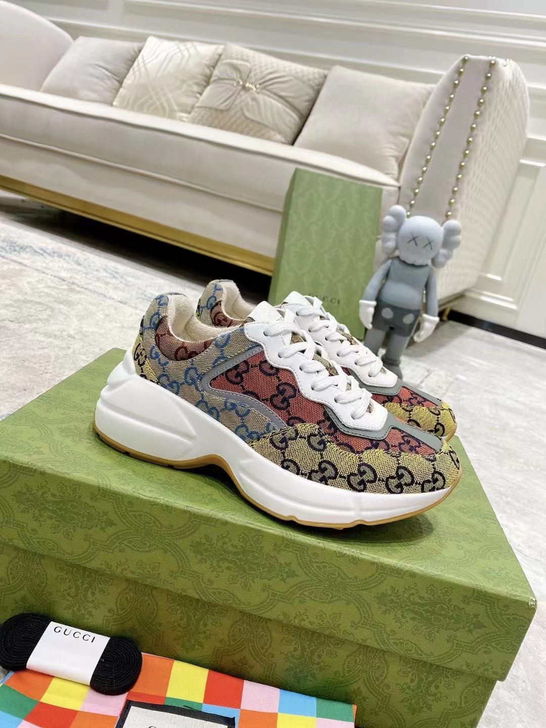 GUCCI Rhyton Sneakers