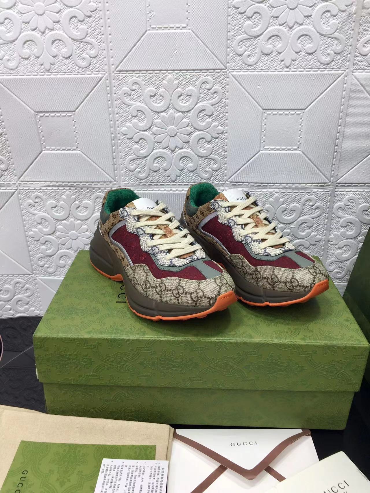 GUCCI Rhyton Sneakers