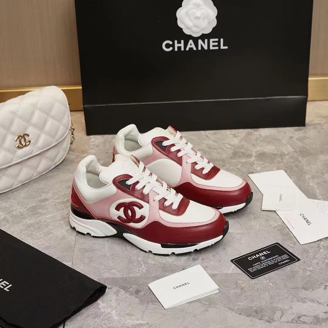 CHANEL Sneakers