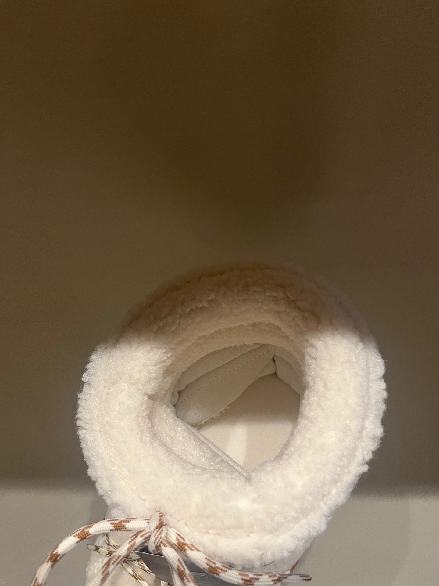 UGG MOON Boots