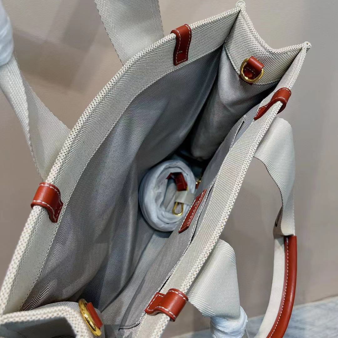 Chloé Canvas shopping bag