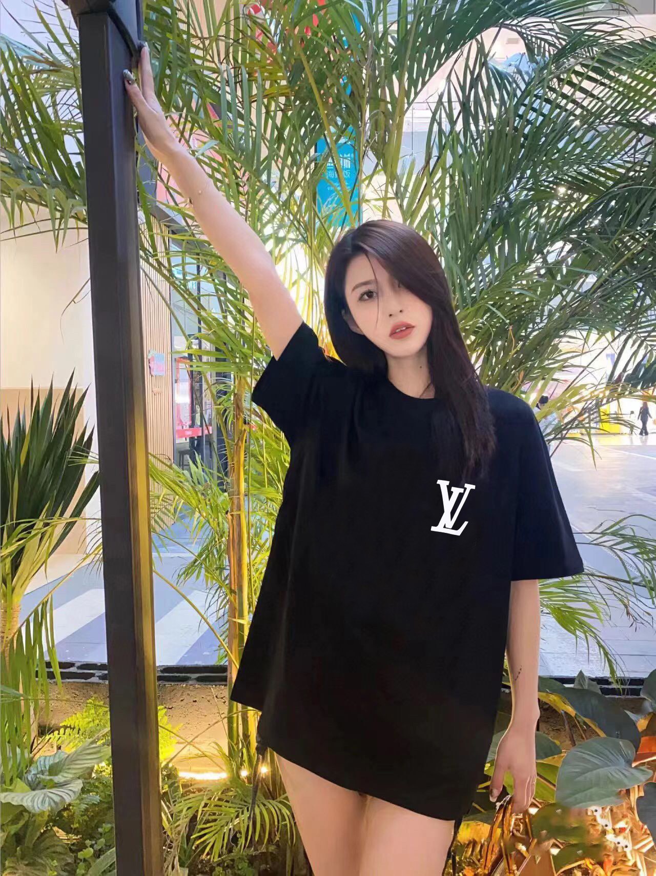 LV T shirt