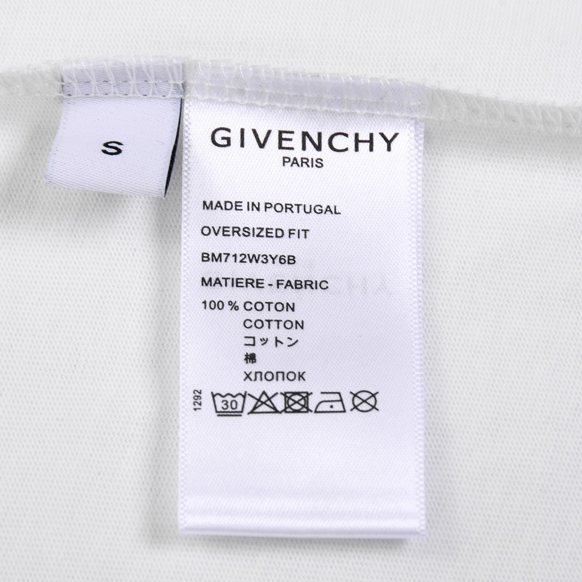 GIVENCHY T shirt