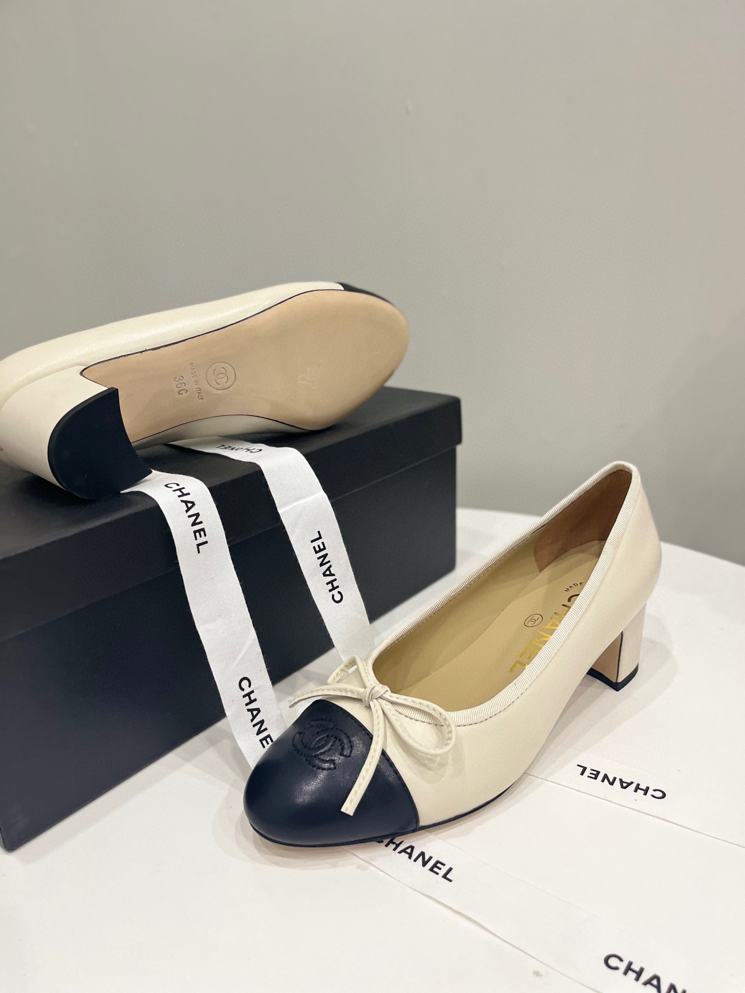 CHANEL Chunky heel ballet shoes