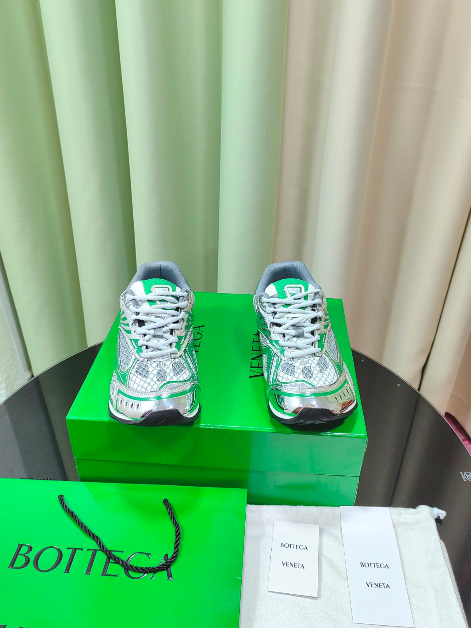 BV orbit Sneakers