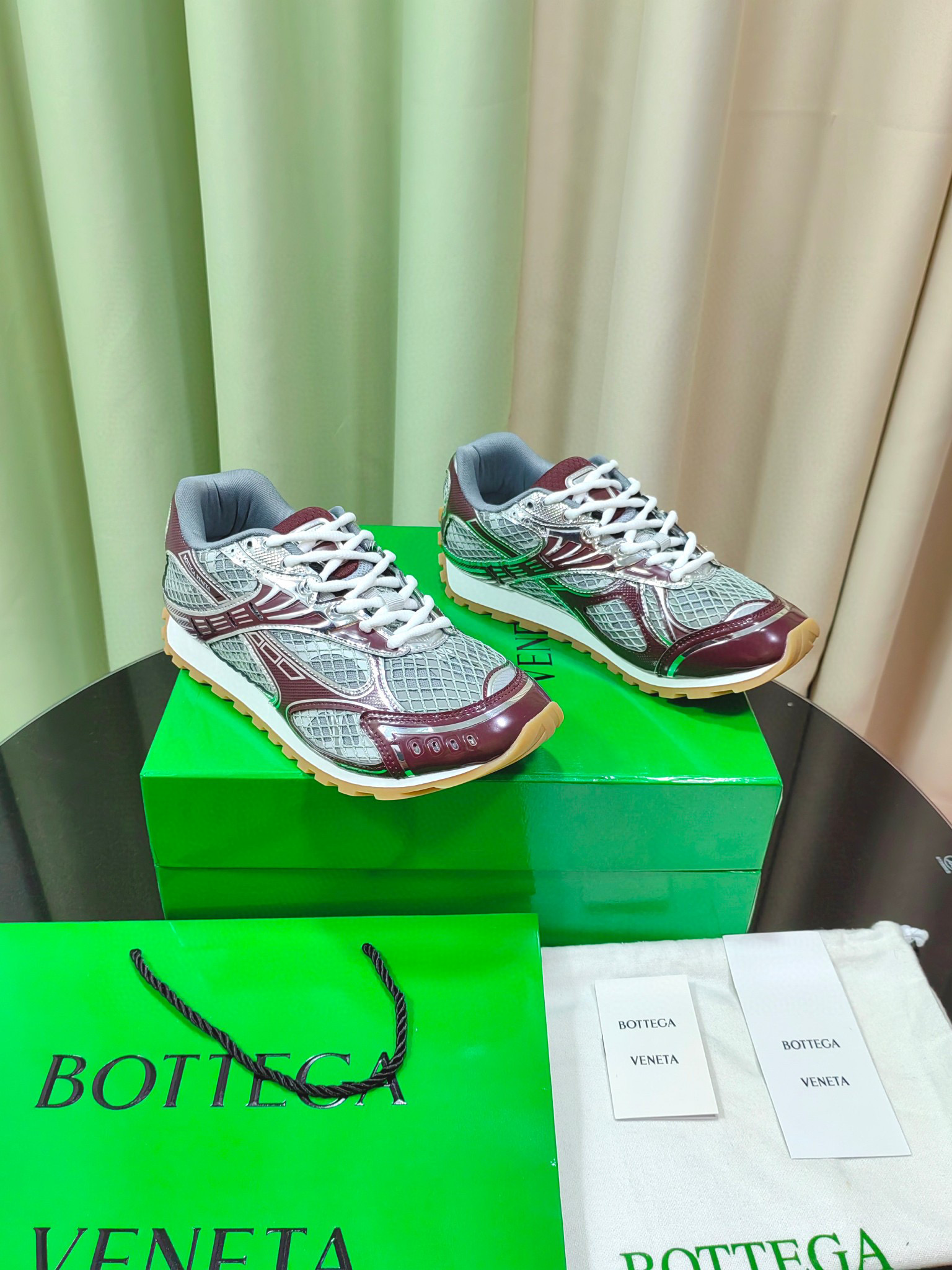 BV orbit Sneakers