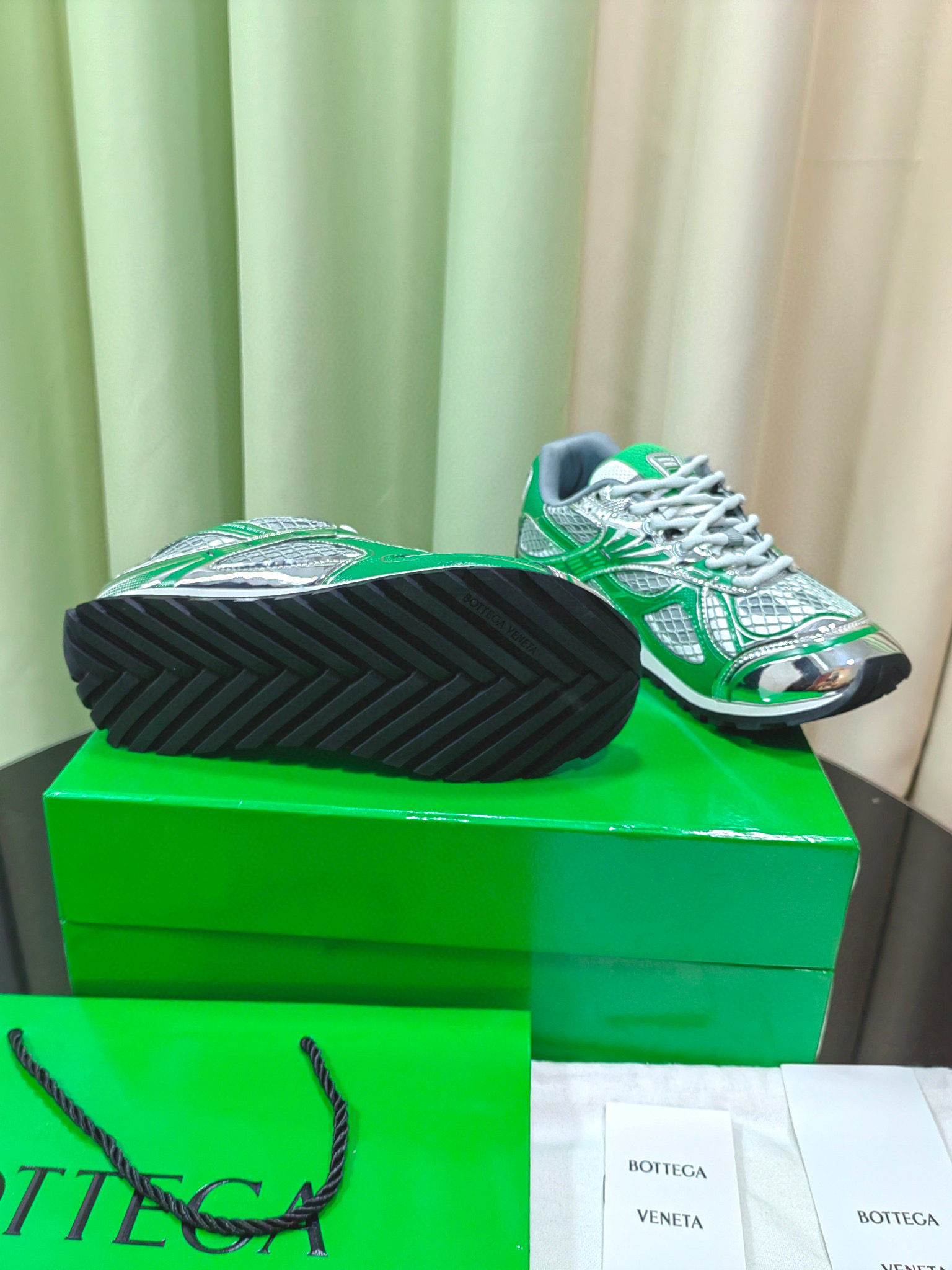 BV orbit Sneakers
