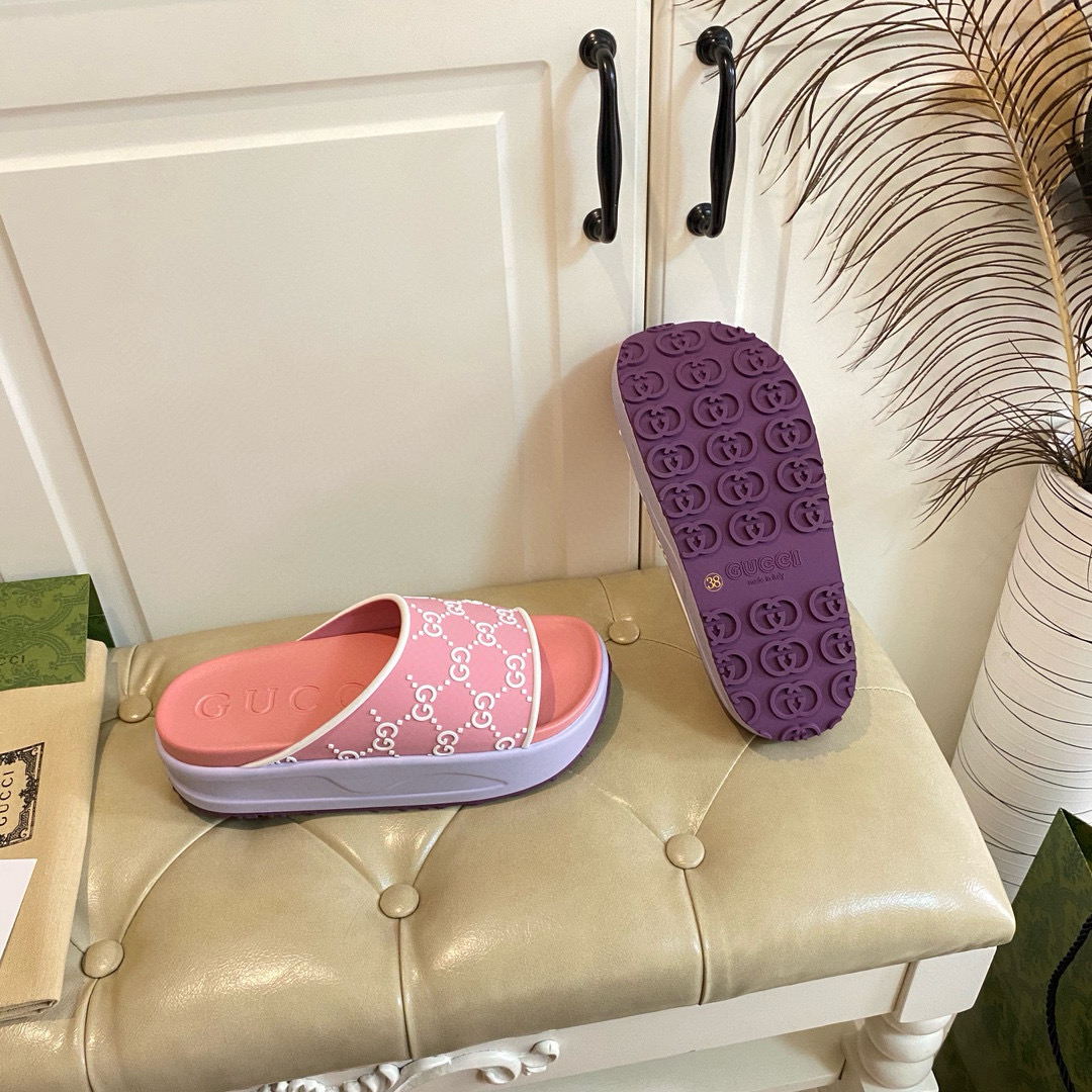 GUCCI Slippers