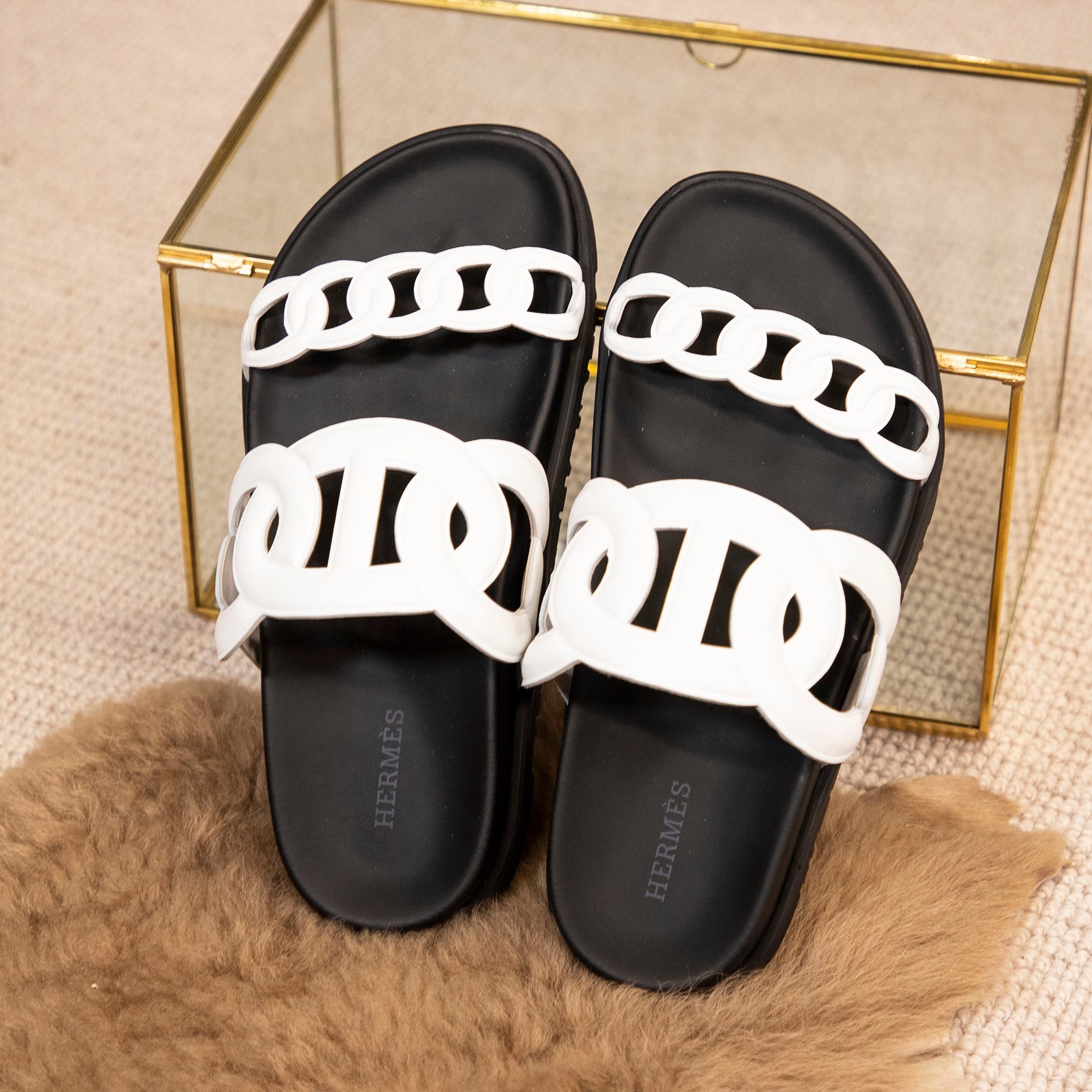 HERMES Slippers