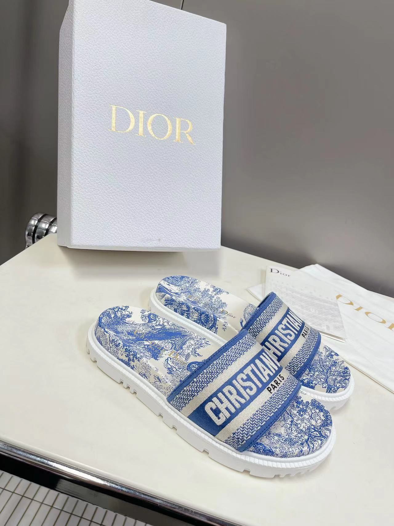 DIOR Slippers