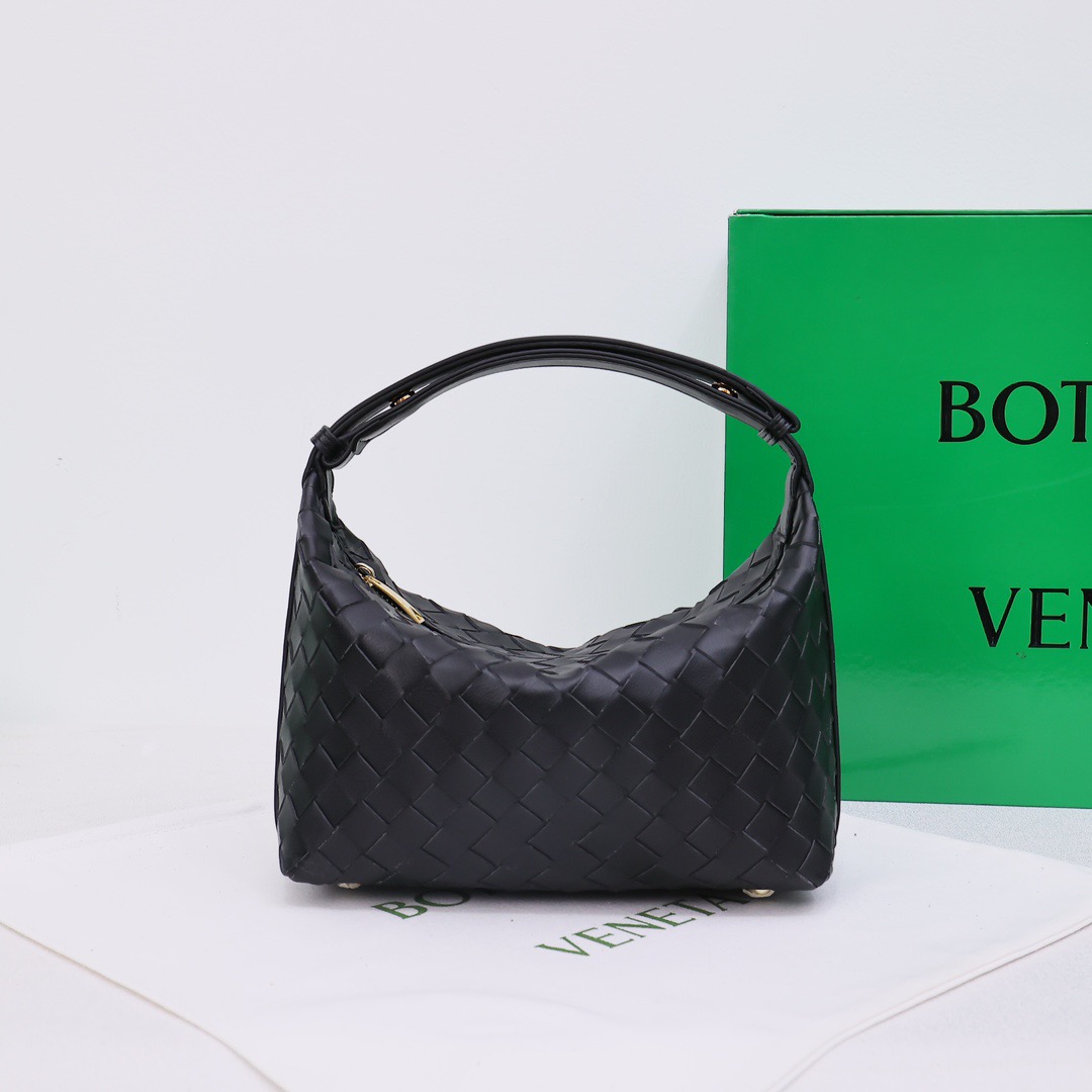 Bottega Veneta Wallace Bag
