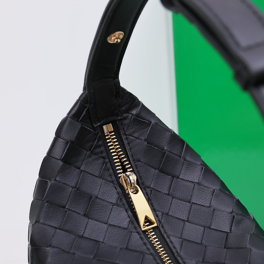 Bottega Veneta Wallace Bag
