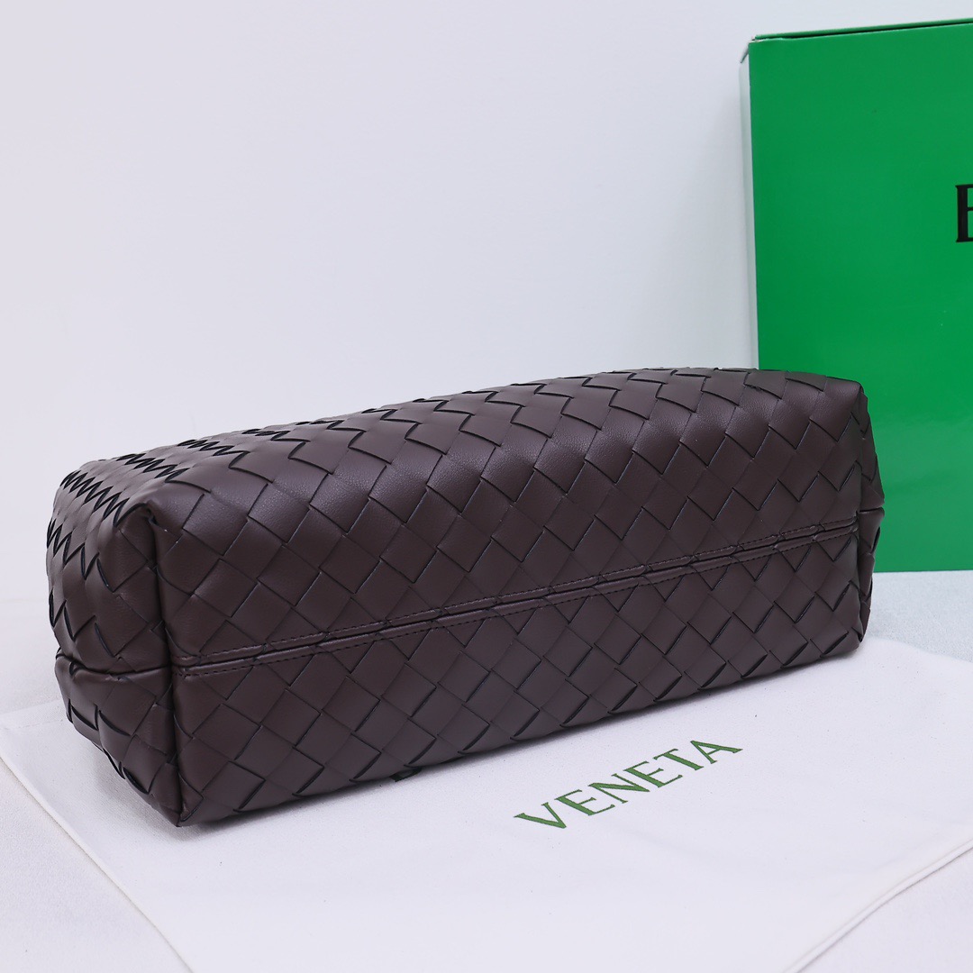 Bottega Veneta Andiamo Handbag