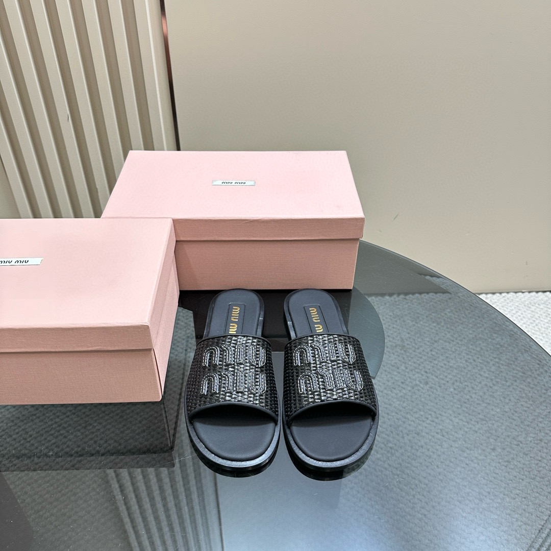 Miu Miu Embroidered woven sandals beach slippers