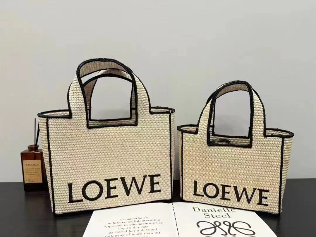 LOEWE Handbag