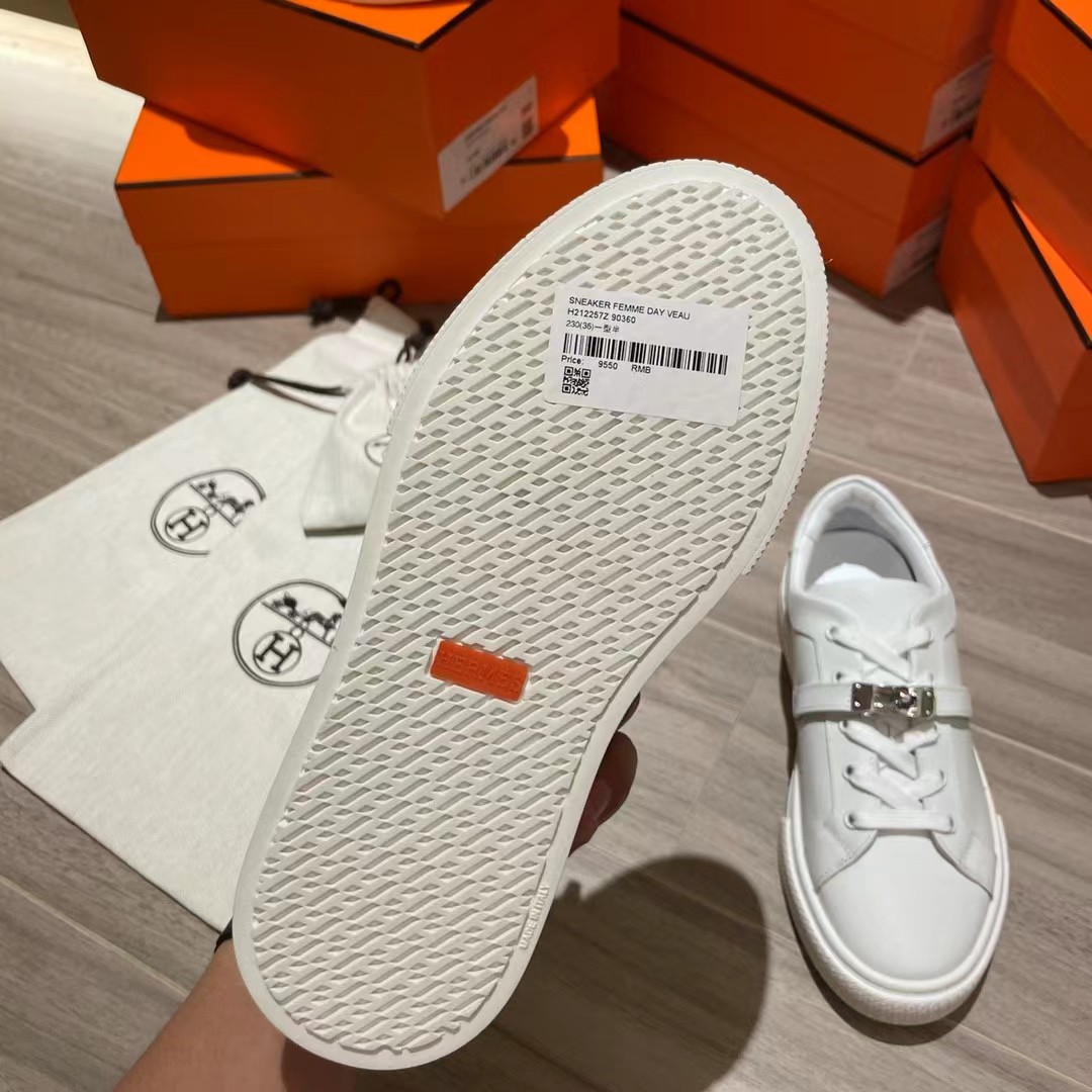 HERMES Kelly Sneakers