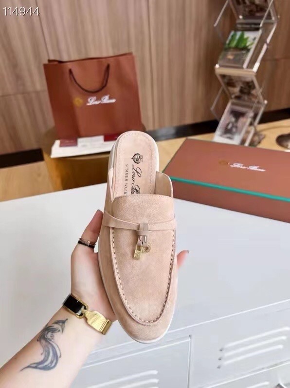 Loro Piana Pullover Slippers