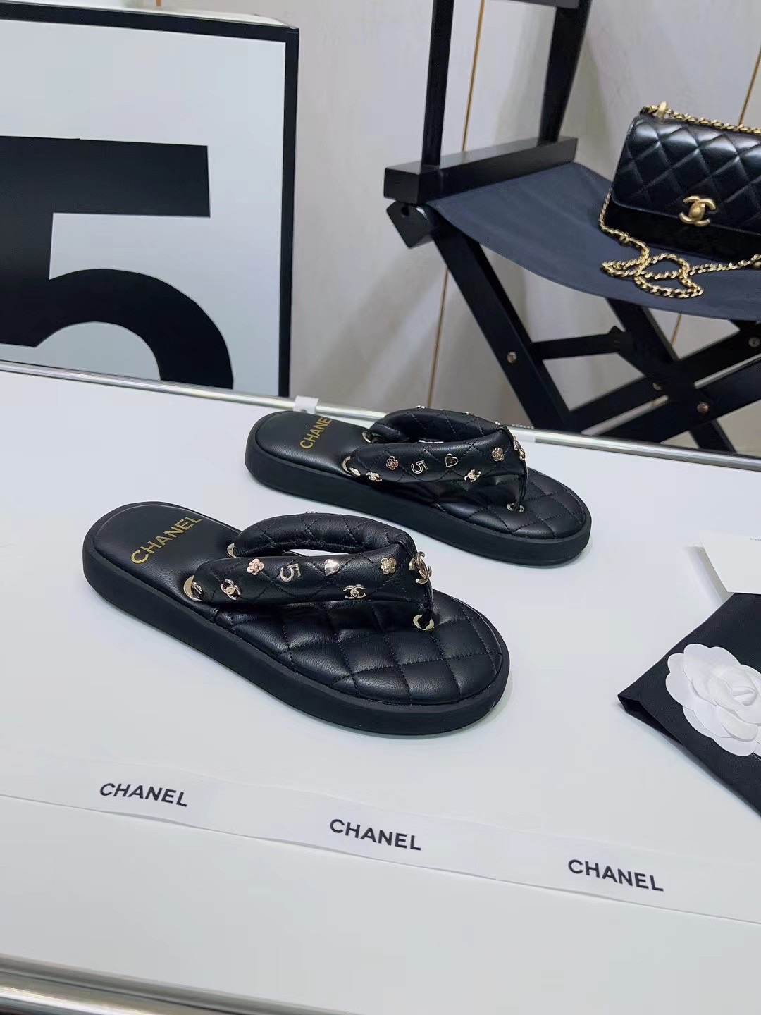 CHANEL Flip flops