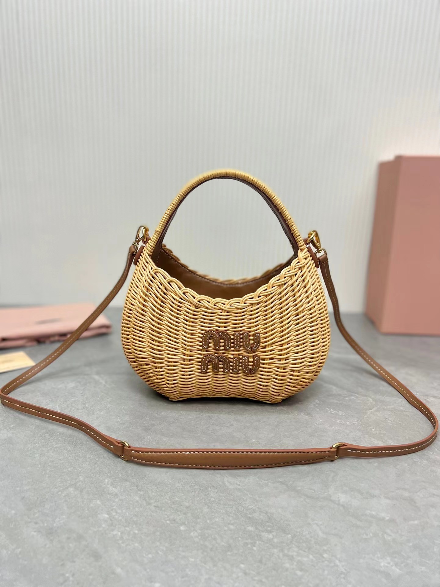 MIU MIU Woven handbag （best quality）
