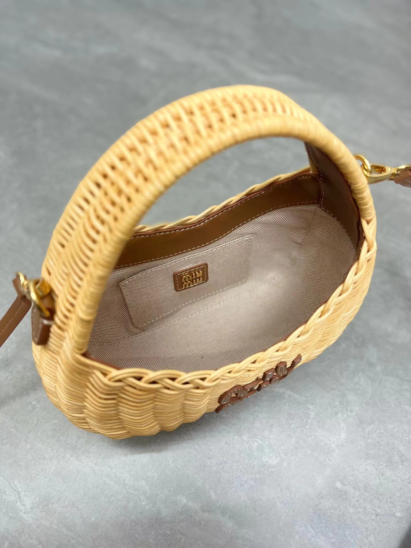 MIU MIU Woven handbag （best quality）