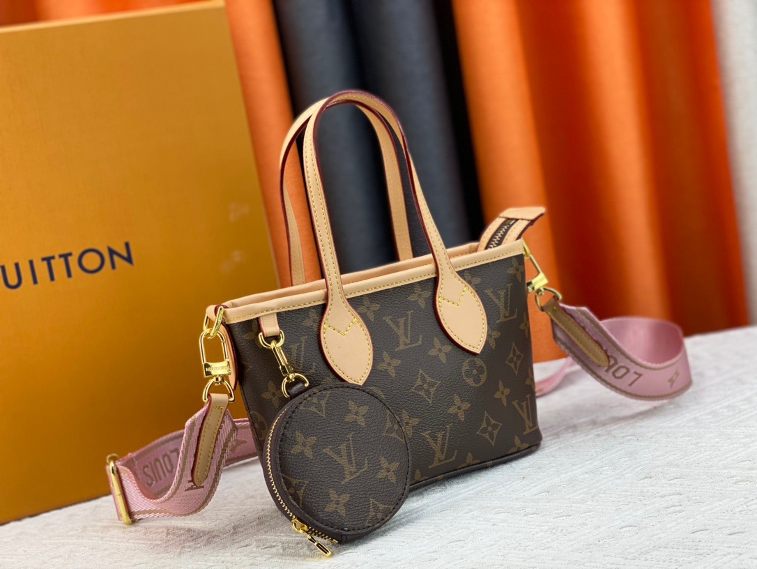 LV ON THE GO Handbag