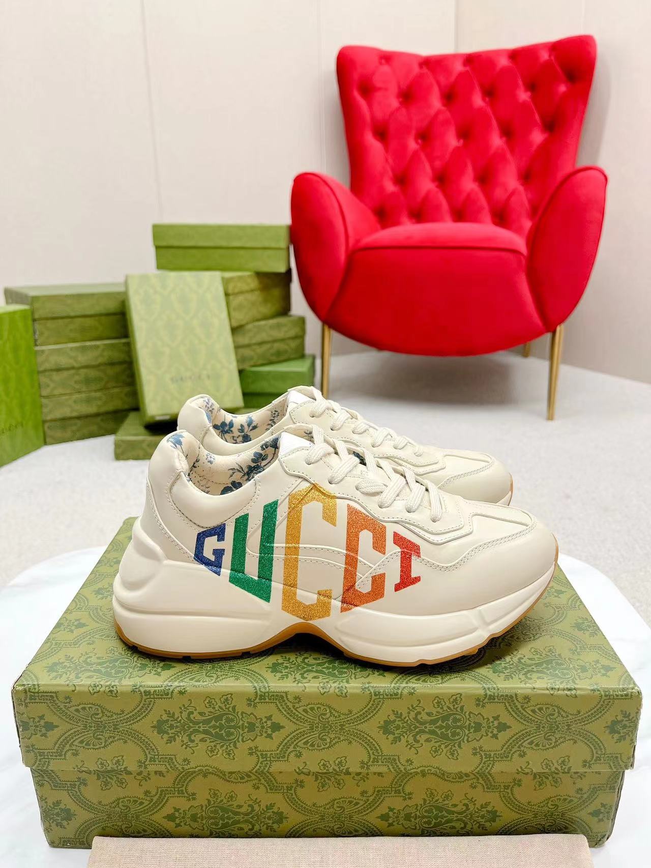 GUCCI Rhyton Sneakers