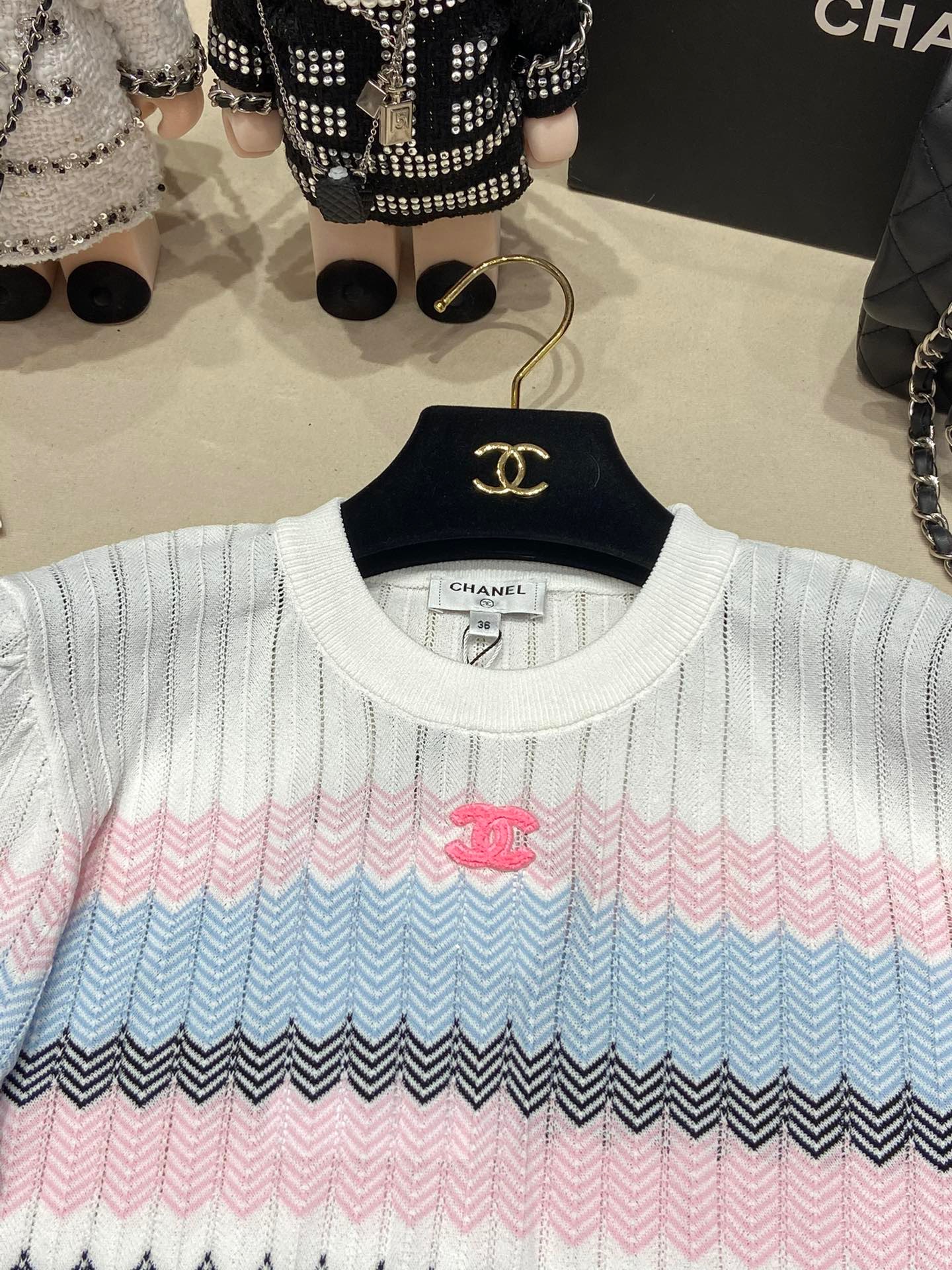 CHANEL Knitted ice silk round neck short sleeve