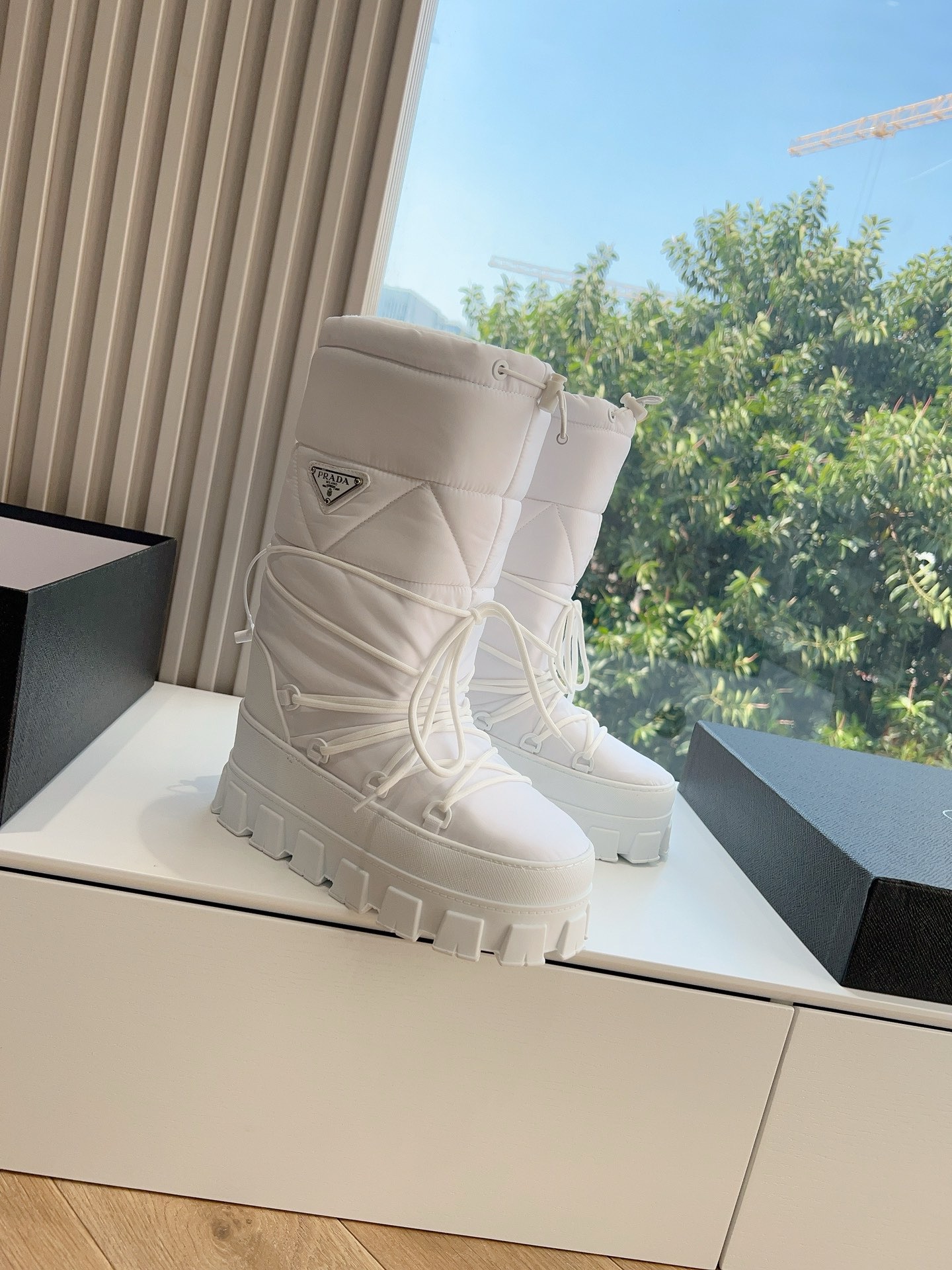 PRADA Snowboots