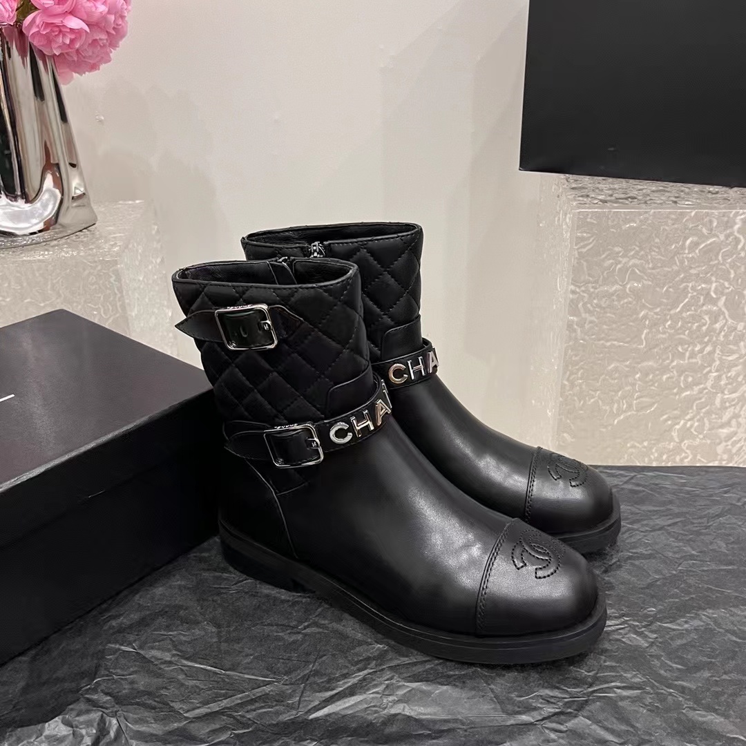 CHANEL Knight Boots