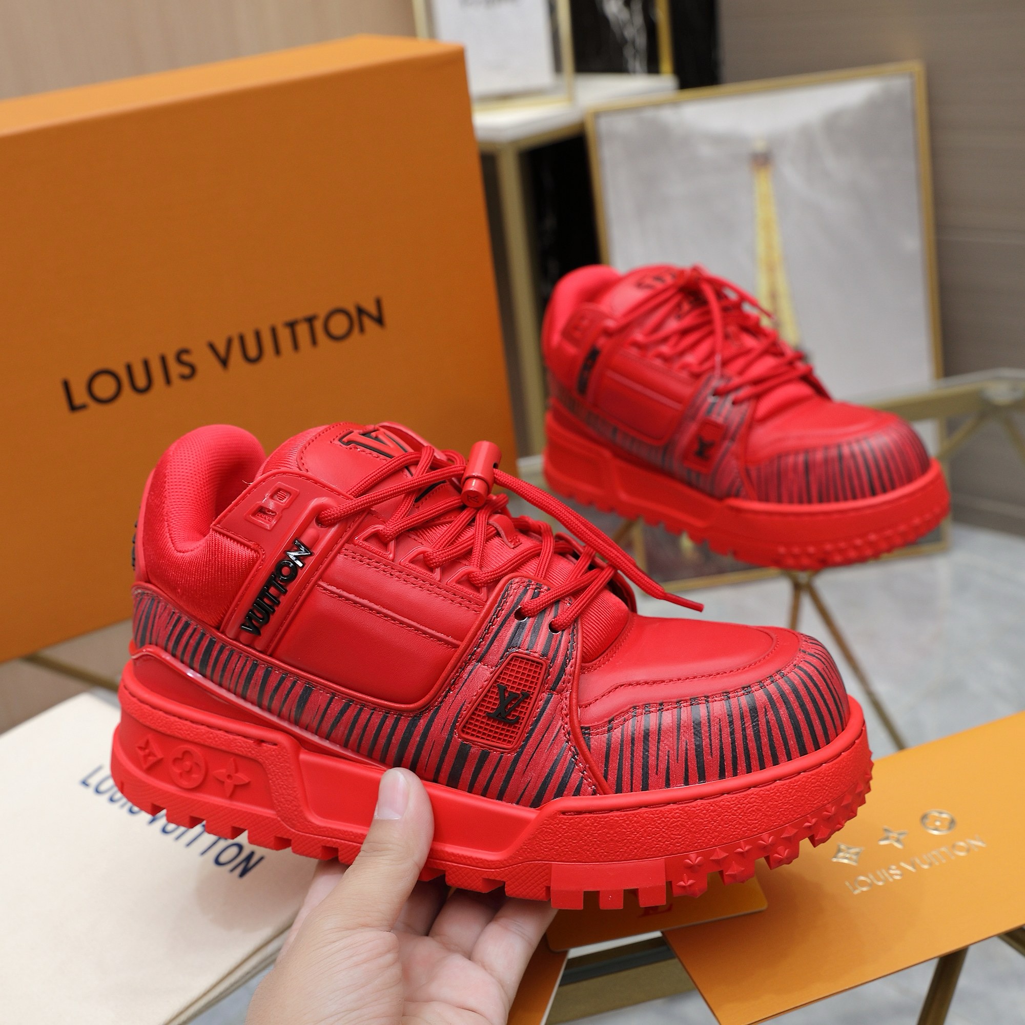 LV Trainer Maxi Sneakers