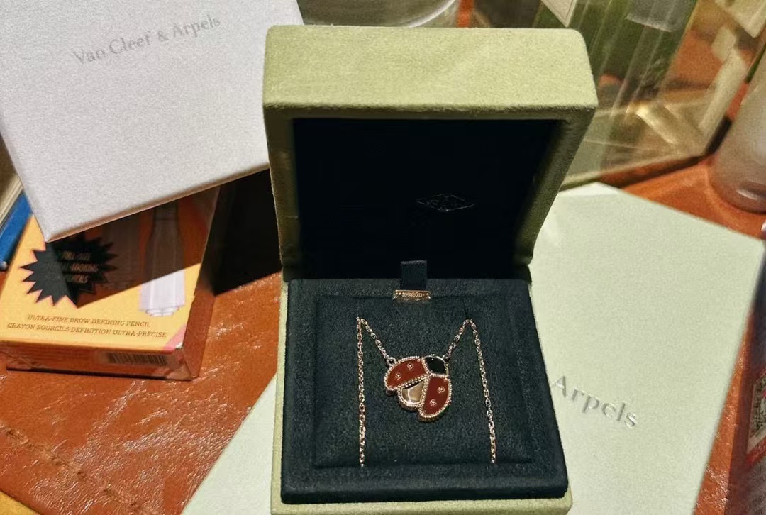 Van Cleef & Arpels Necklace