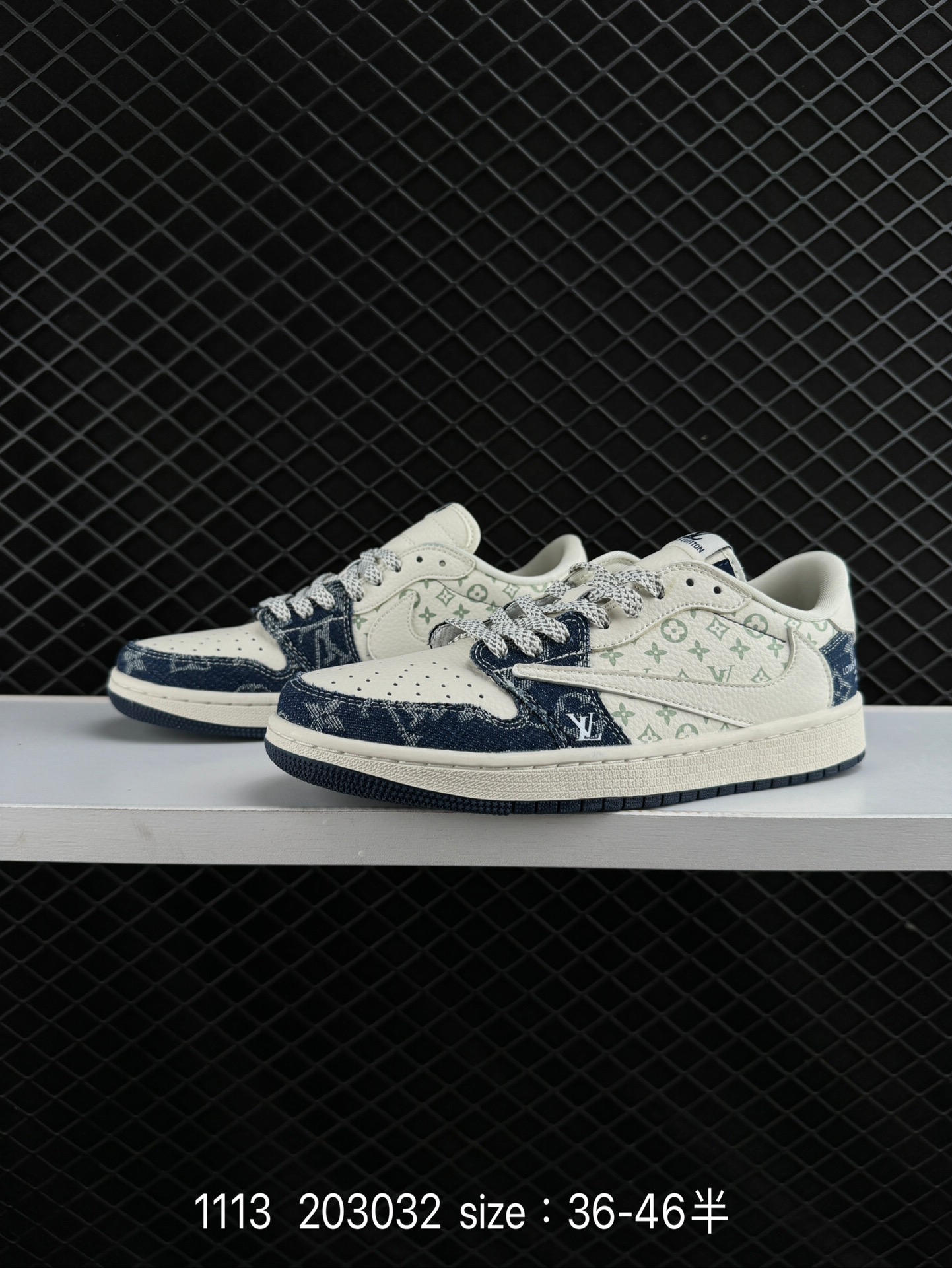 NIKE Travis Scott x Air Jordan 1 ” Reverse Mocha “