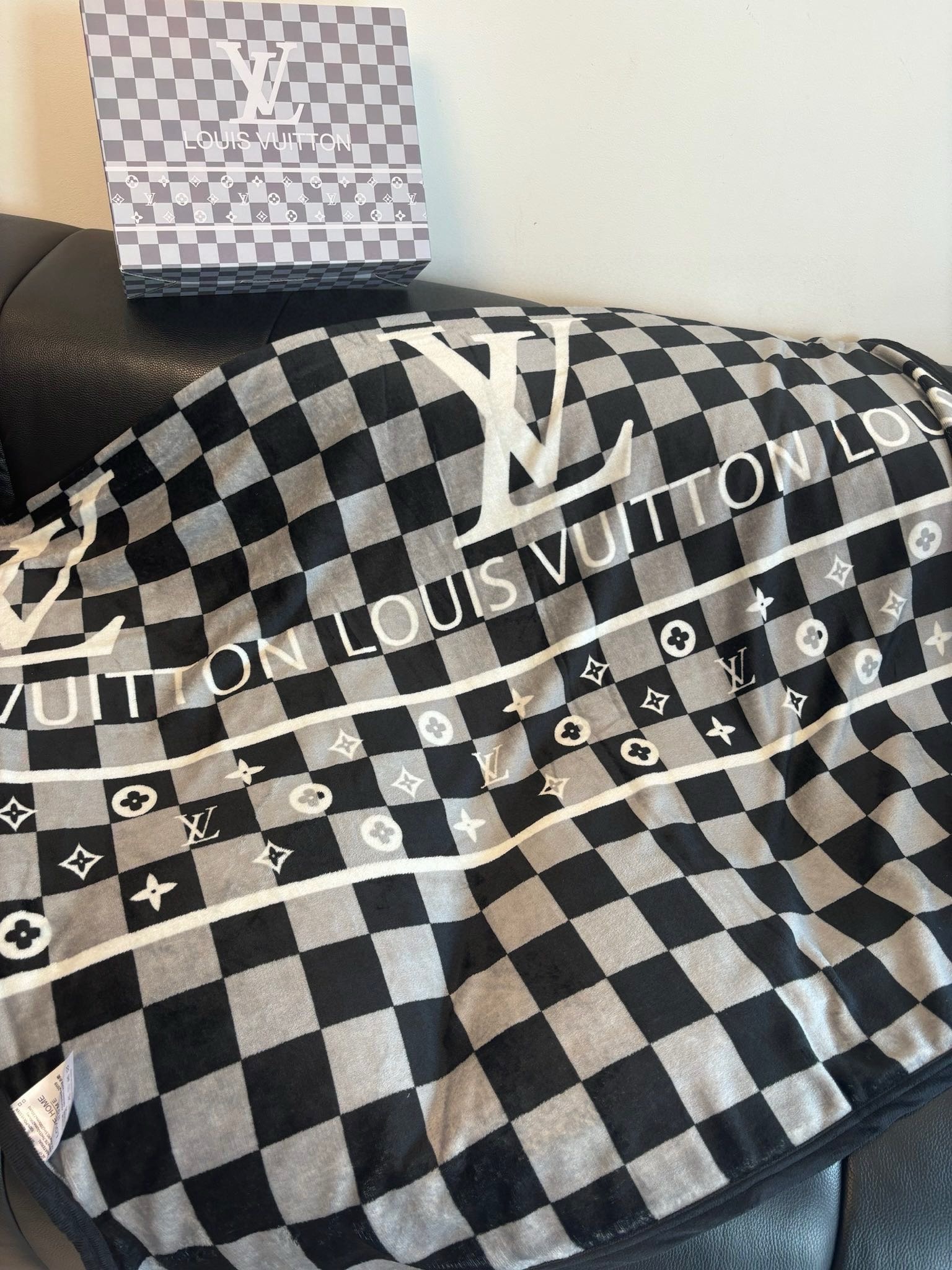 LV Blanket