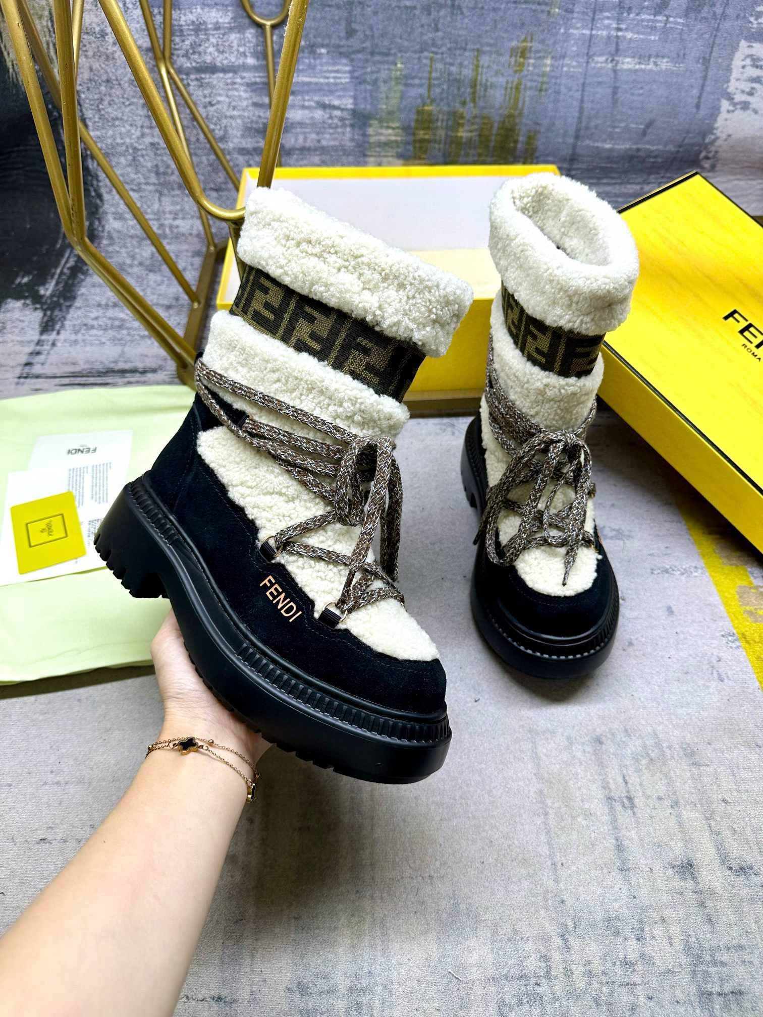 FENDI Apres-ski boots