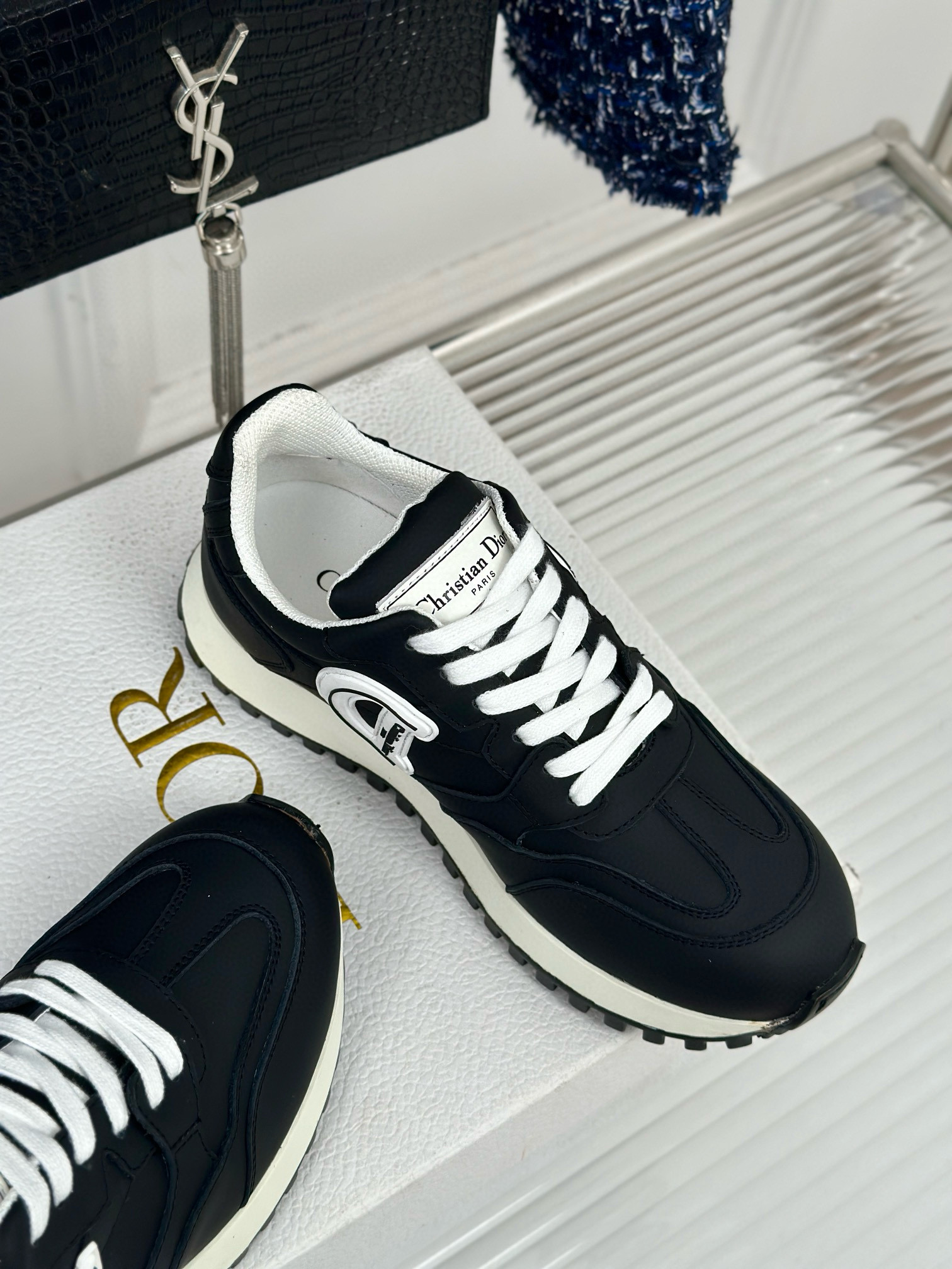 DIOR Sneakers