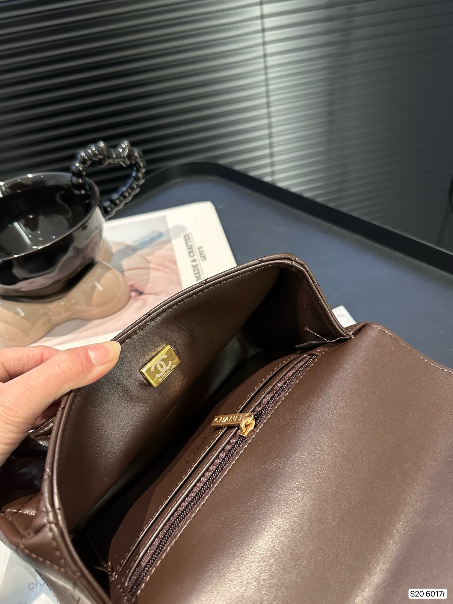 CHANEL Handbag （20cm）