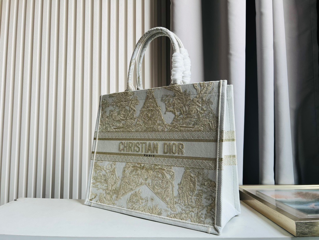 DIOR BAG