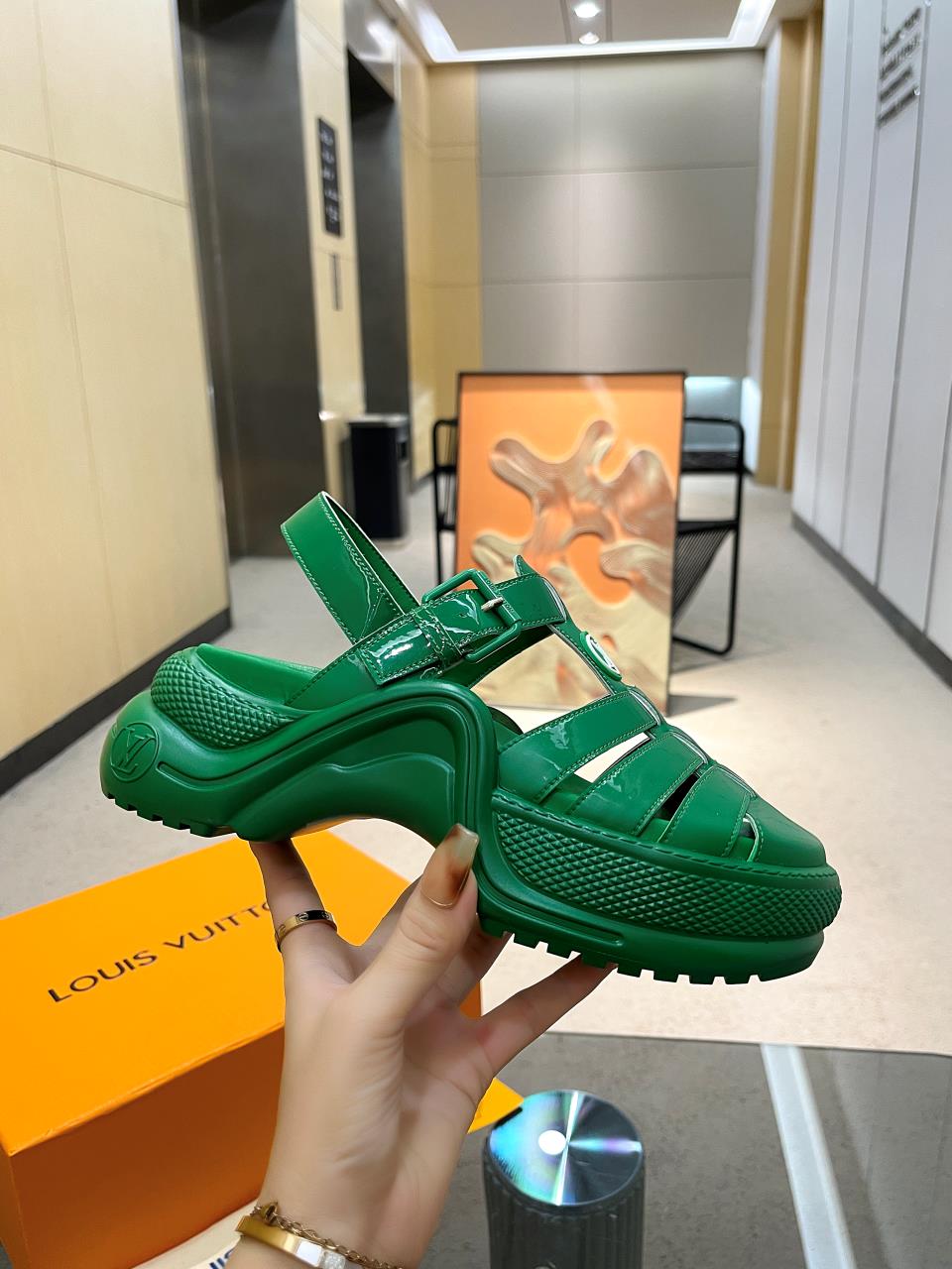 LOUIS VUITTON SANDALS