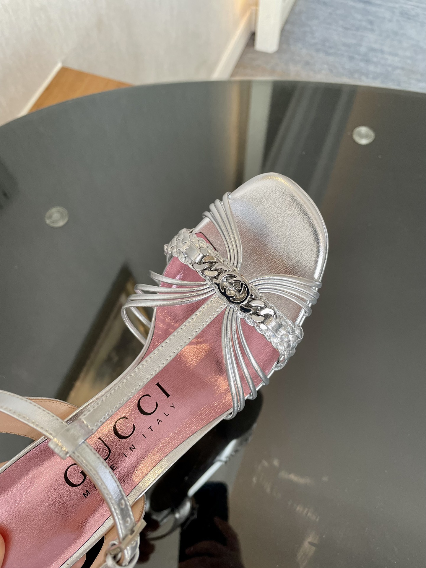GUCCI SANDALS