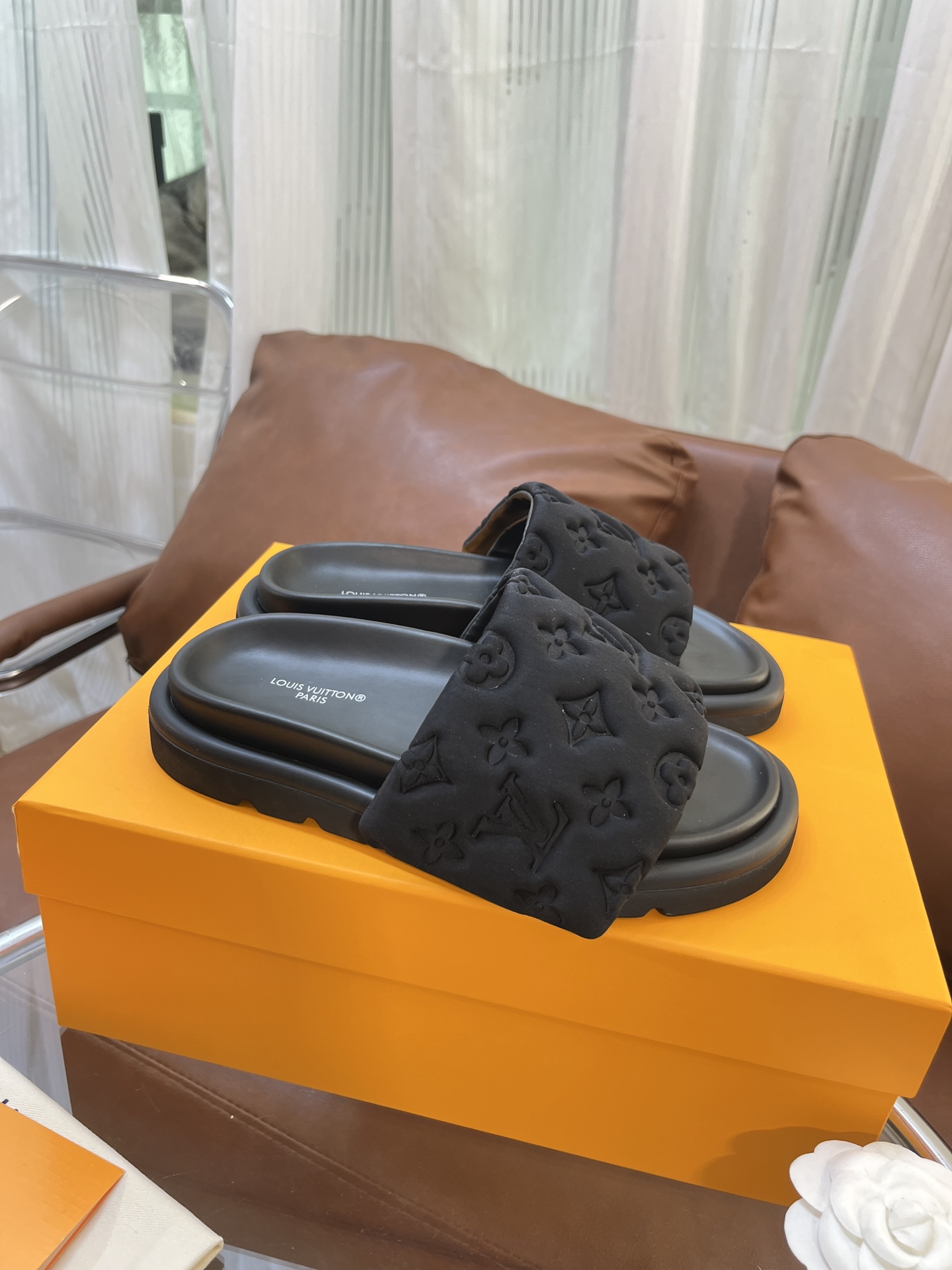 LOUIS VUITTON SLIDES