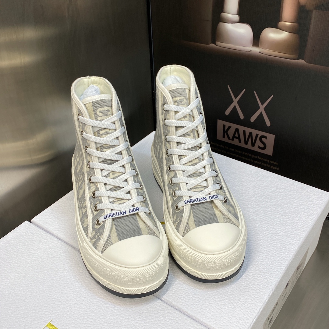 DIOR SNEAKERS