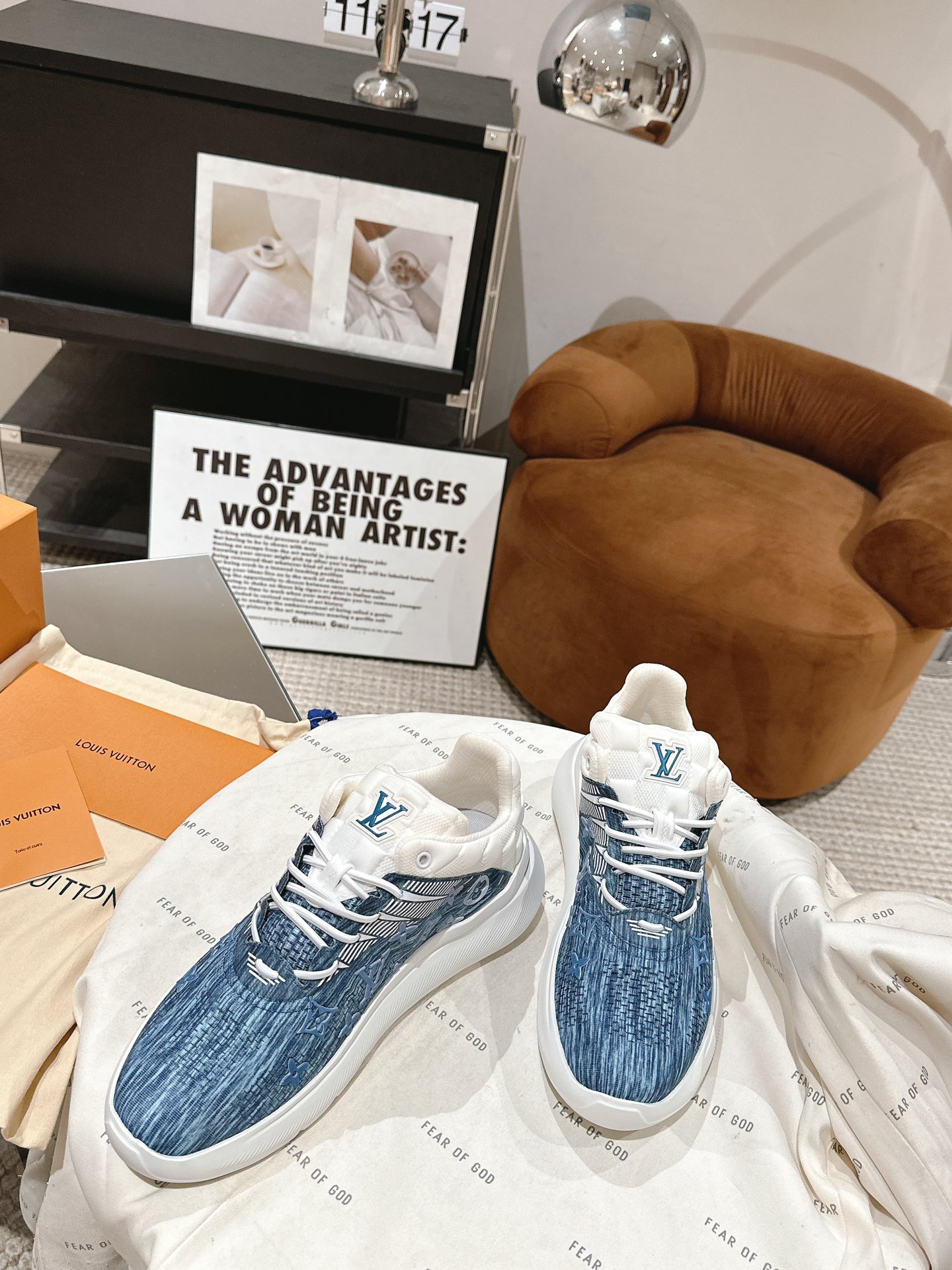 LOUIS VUITTON SNEAKERS