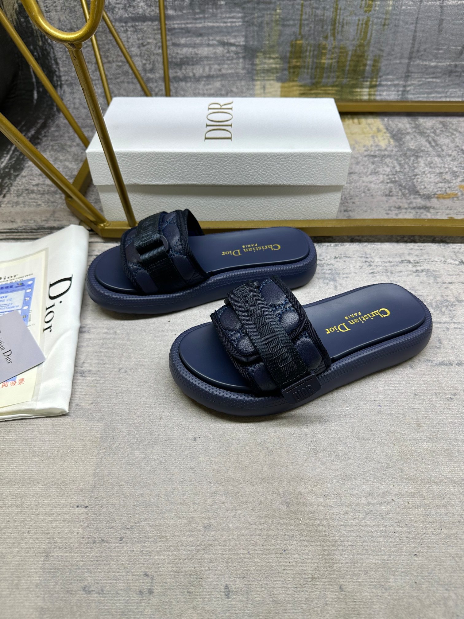 DIOR Latest Popular  SLIDES
