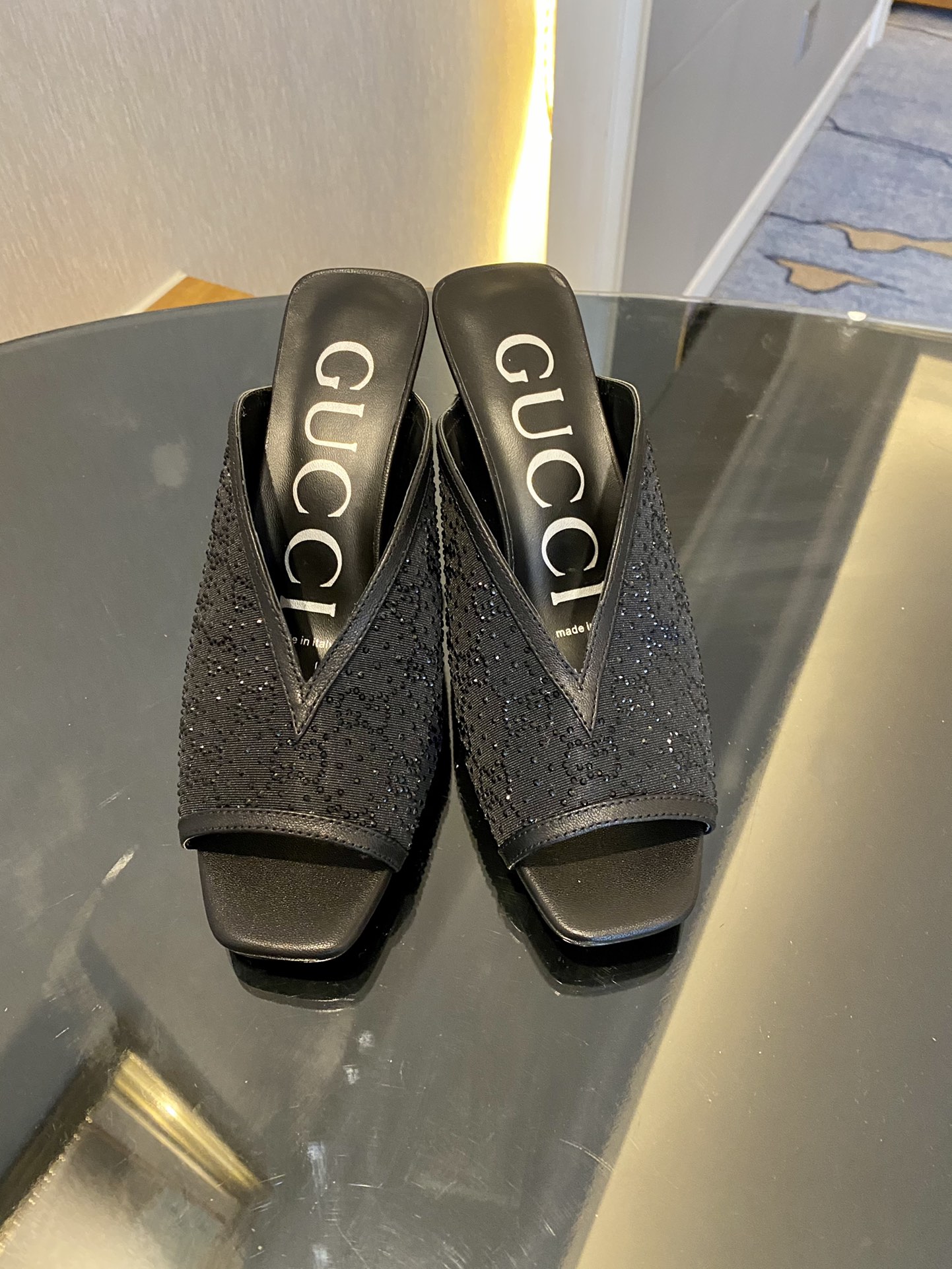 GUCCI SANDALS