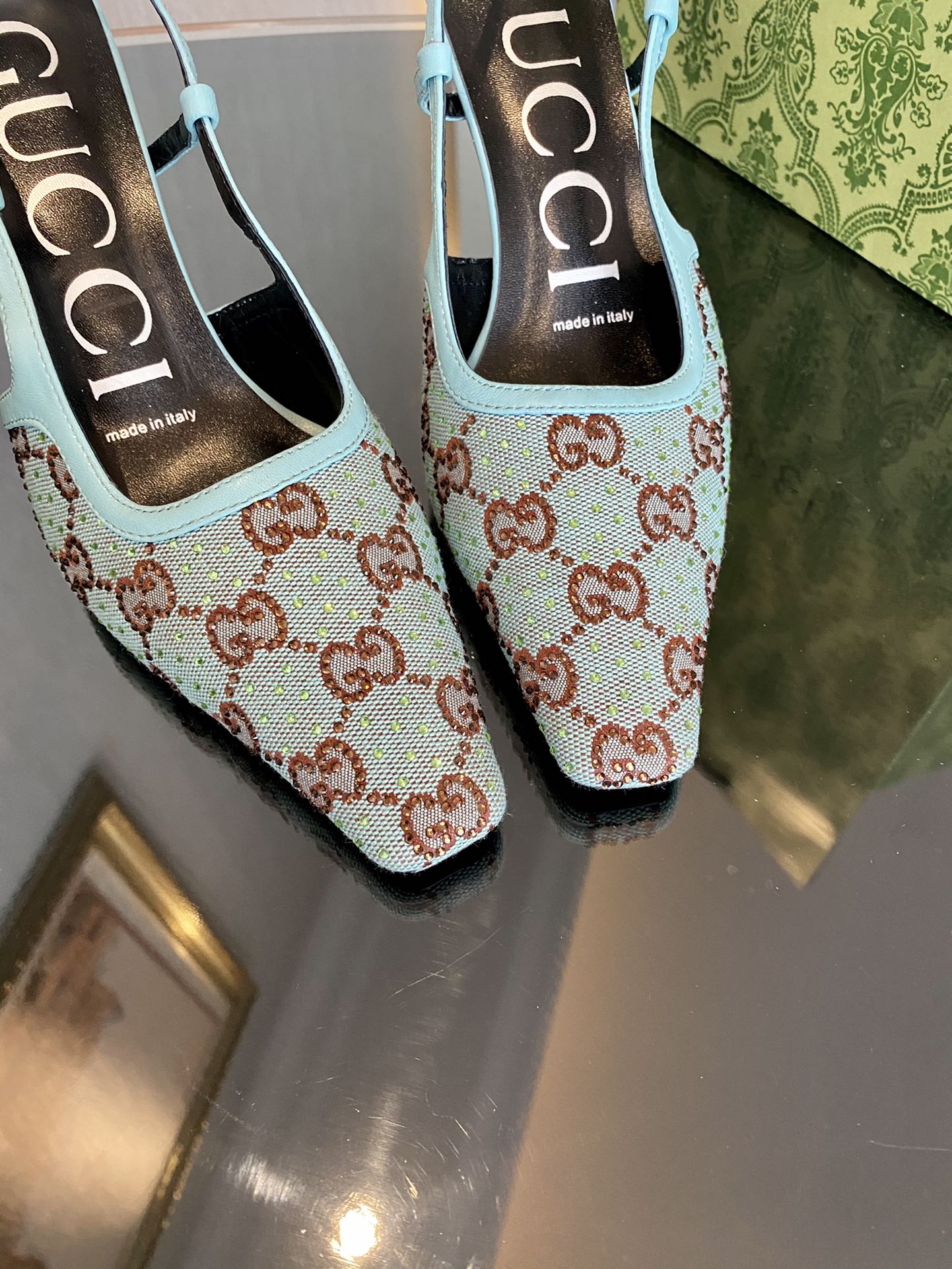 GUCCI SANDALS